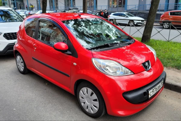 Прокат авто peugeot 107 эконом класса 2008 года в городе Санкт-Петербург Московская от 1499 руб./сутки, передний привод, двигатель: бензин, объем 1 литр, каско (Впишу в полис), ОСАГО (Впишу в полис), без водителя, недорого - RentRide