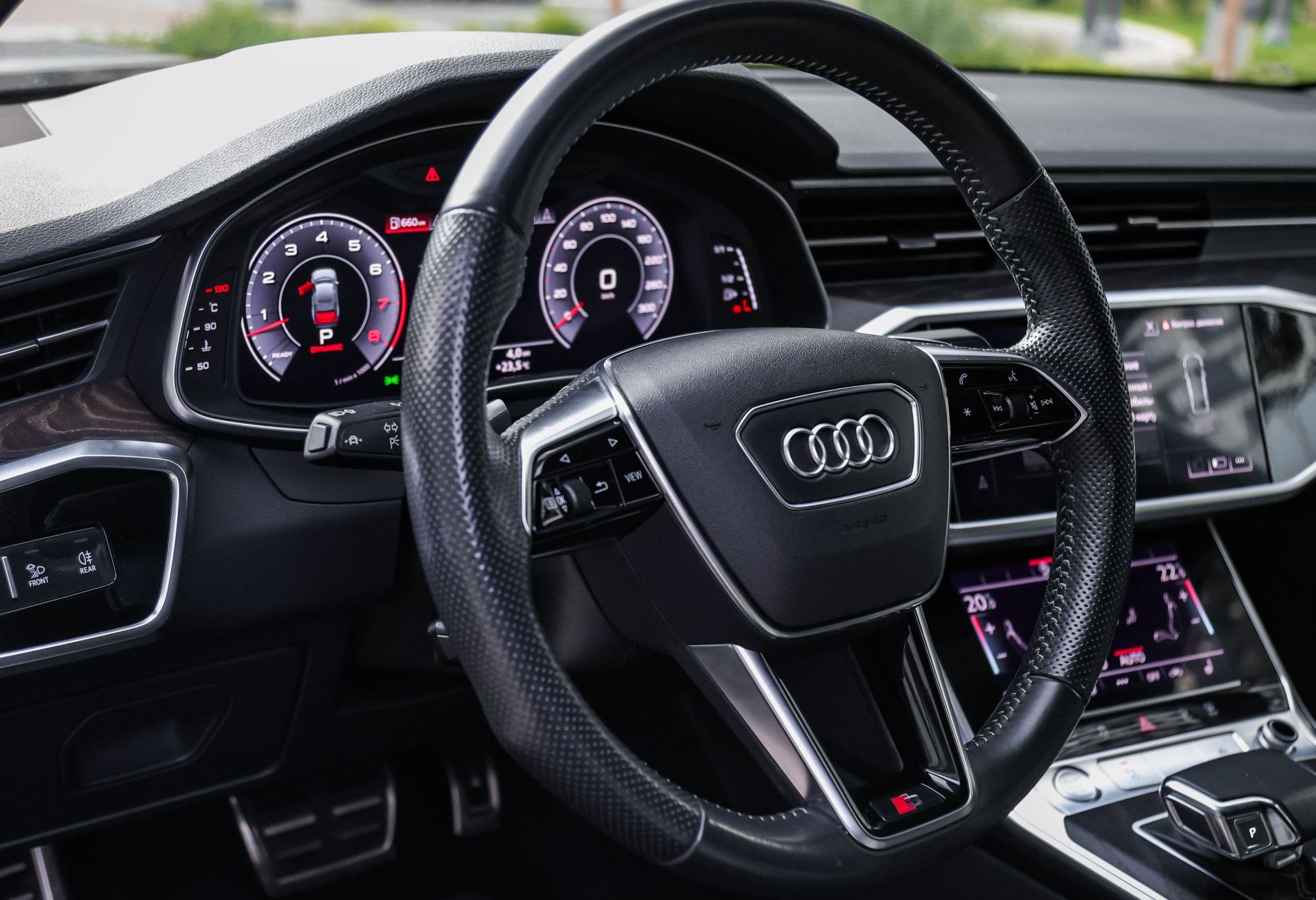 Аренда audi a6 премиум класса 2019 года в городе Москва Авиамоторная от 11120 руб./сутки, полный привод, двигатель: бензин, объем 3 литра, каско (Мультидрайв), ОСАГО (Мультидрайв), без водителя, недорого, вид 6 - RentRide