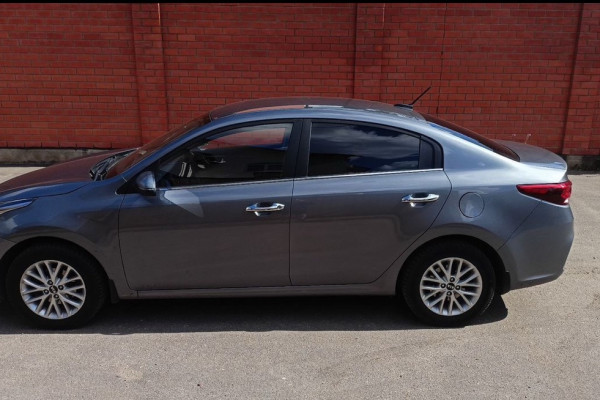 kia rio 2020 года Прокат авто kia rio 2020 года в городе Москва Яхромская от 2800 руб./сутки, передний привод, двигатель: бензин, объем 1.6 литров, ОСАГО (Мультидрайв), без водителя, недорого - RentRide