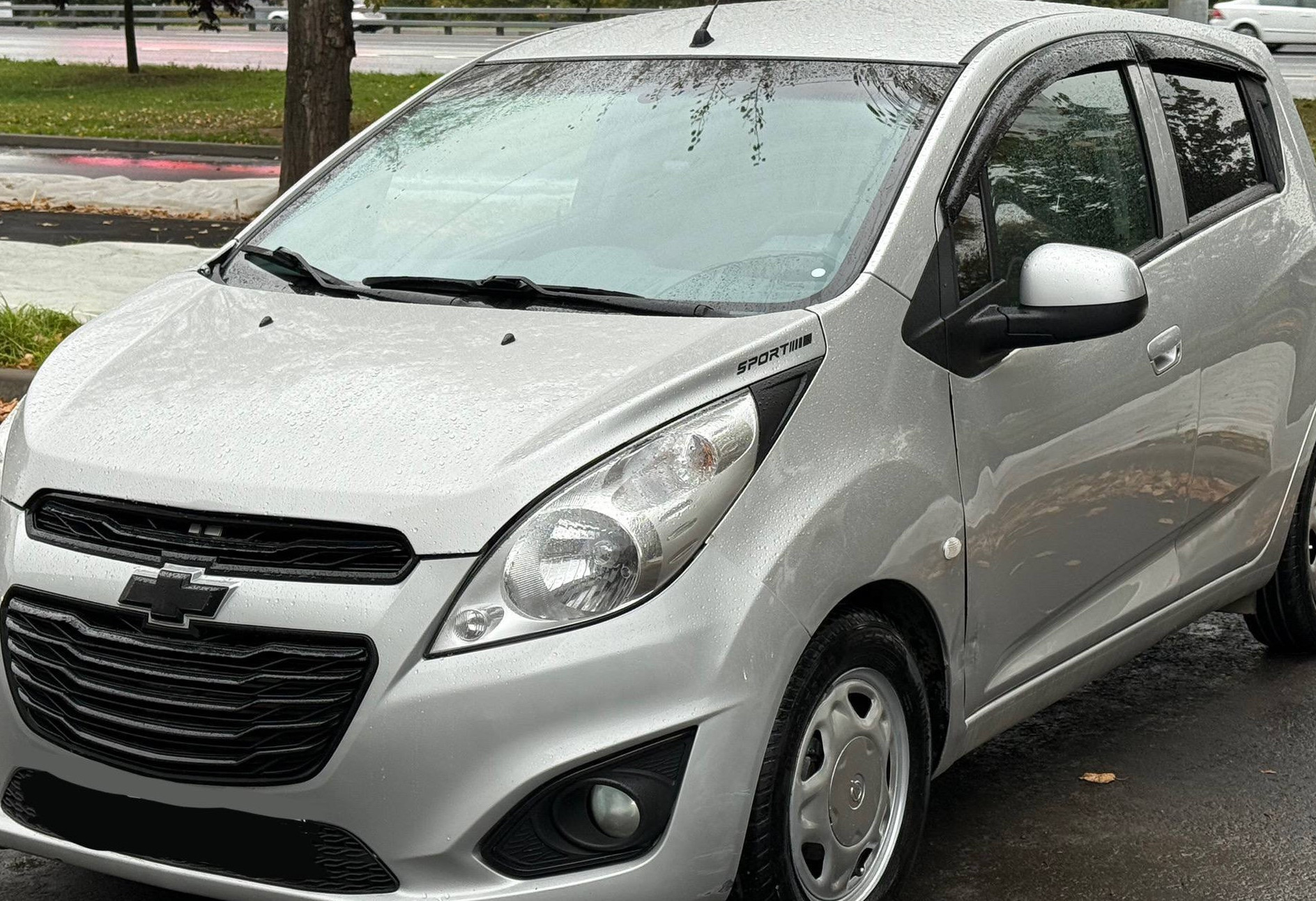 Аренда ravon r2 эконом класса 2017 года в городе Москва Нахимовский проспект от 1690 руб./сутки, передний привод, двигатель: бензин, объем 1 литр, ОСАГО (Впишу в полис), без водителя, недорого - RentRide