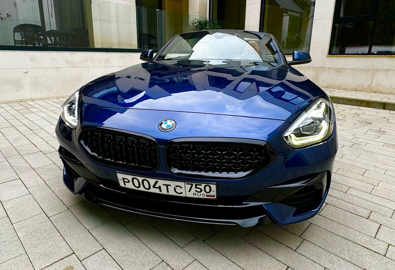 Аренда bmw z4 бизнес класса 2022 года в городе Москва от 15000 руб./сутки, задний привод, двигатель: бензин, объем 3 литра, ОСАГО (Мультидрайв), без водителя, недорого, вид 8 - RentRide