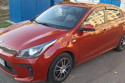 Прокат авто kia rio 2019 года в городе Санкт-Петербург от 1680 руб./сутки, передний привод, двигатель: бензин, объем 1.6 литров, без водителя, недорого - RentRide