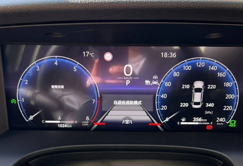 Аренда toyota camry премиум класса 2024 года в городе Москва Новаторская от 9600 руб./сутки, передний привод, двигатель: бензин, объем 2.5 литров, каско (Мультидрайв), ОСАГО (Мультидрайв), без водителя, недорого, вид 9 - RentRide