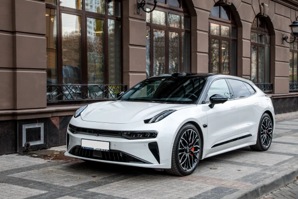 Прокат авто zeekr 001 премиум класса 2024 года в городе Балашиха от 18400 руб./сутки, полный привод, двигатель: электро, объем 788 литров, каско (Мультидрайв), ОСАГО (Мультидрайв), без водителя, недорого - RentRide