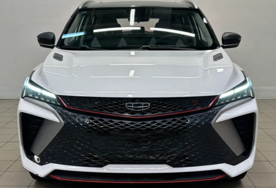 Аренда geely coolray стандарт класса 2024 года в городе Москва Щукинская от 3520 руб./сутки, передний привод, двигатель: бензин, объем 1.5 литров, каско (Мультидрайв), ОСАГО (Мультидрайв), без водителя, недорого, вид 2 - RentRide