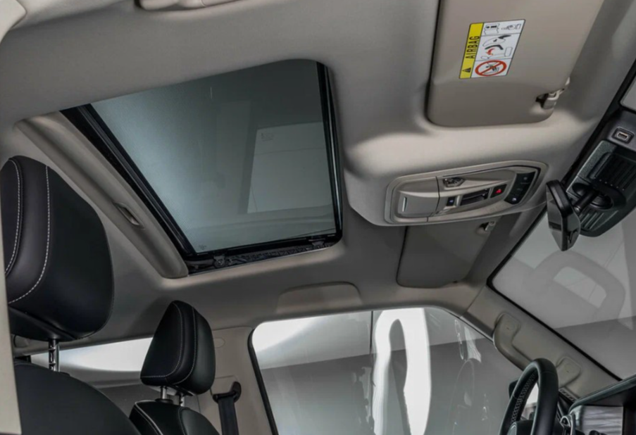 Аренда tank 300 бизнес класса 2024 года в городе Москва Щукинская от 6320 руб./сутки, полный привод, двигатель: бензин, объем 2 литра, каско (Мультидрайв), ОСАГО (Мультидрайв), без водителя, недорого, вид 12 - RentRide