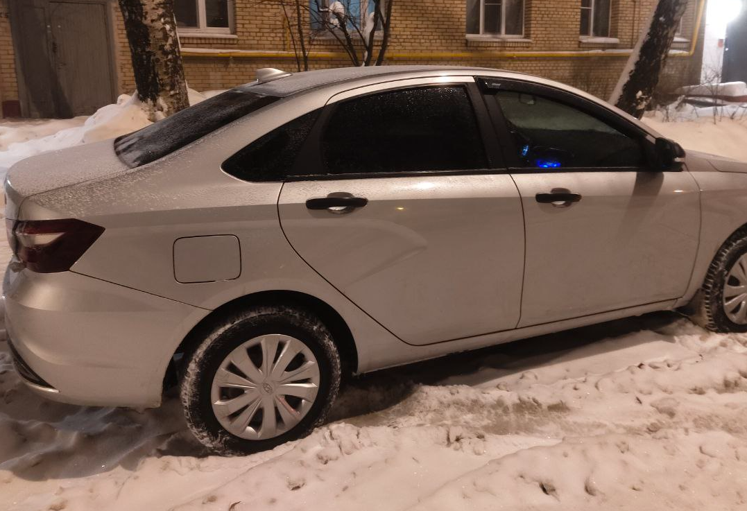 Аренда lada vesta эконом класса 2024 года в городе Москва Новые Черемушки от 1500 руб./сутки, передний привод, двигатель: бензин, объем 1.5 литров, ОСАГО (Мультидрайв), без водителя, недорого, вид 5 - RentRide