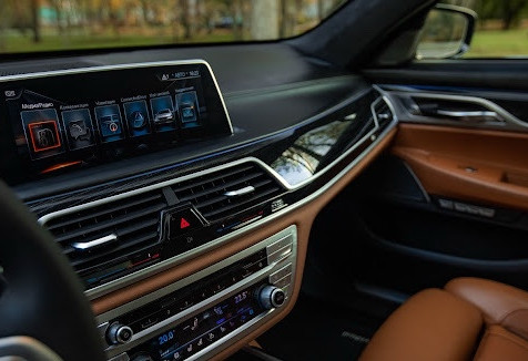 Аренда bmw 7-serii 2017 года в городе Москва от 12800 руб./сутки, полный привод, двигатель: дизель, объем 3 литра, ОСАГО (Мультидрайв), без водителя, недорого, вид 7 - RentRide