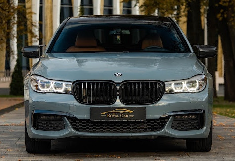 Аренда bmw 7-serii 2017 года в городе Москва от 12800 руб./сутки, полный привод, двигатель: дизель, объем 3 литра, ОСАГО (Мультидрайв), без водителя, недорого, вид 2 - RentRide