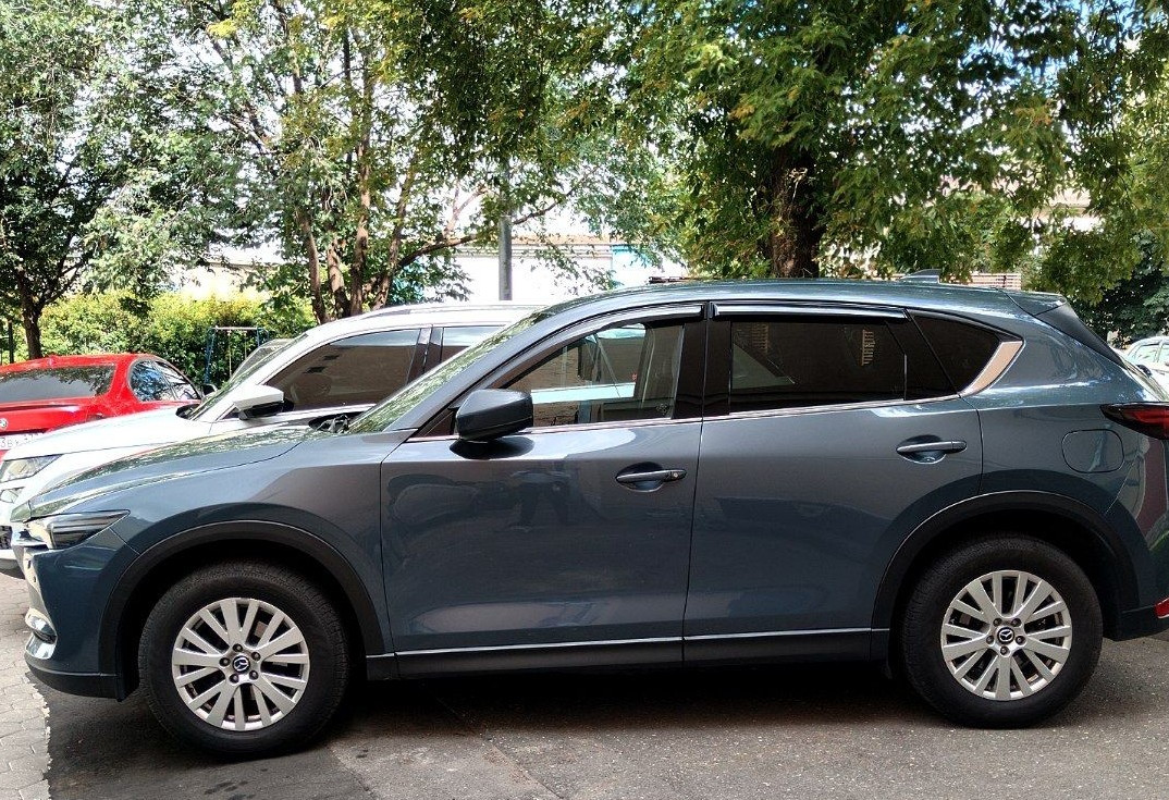 Аренда mazda cx-5 бизнес класса 2022 года в городе Москва Новокузнецкая от 6000 руб./сутки, полный привод, двигатель: бензин, объем 2 литра, ОСАГО (Мультидрайв), без водителя, недорого, вид 5 - RentRide