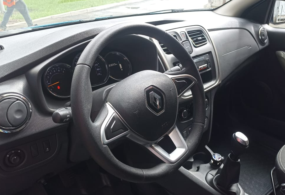 Аренда renault logan-stepway эконом класса 2022 года в городе Москва Коломенская от 2200 руб./сутки, передний привод, двигатель: бензин, объем 1.6 литров, ОСАГО (Впишу в полис), без водителя, недорого, вид 8 - RentRide