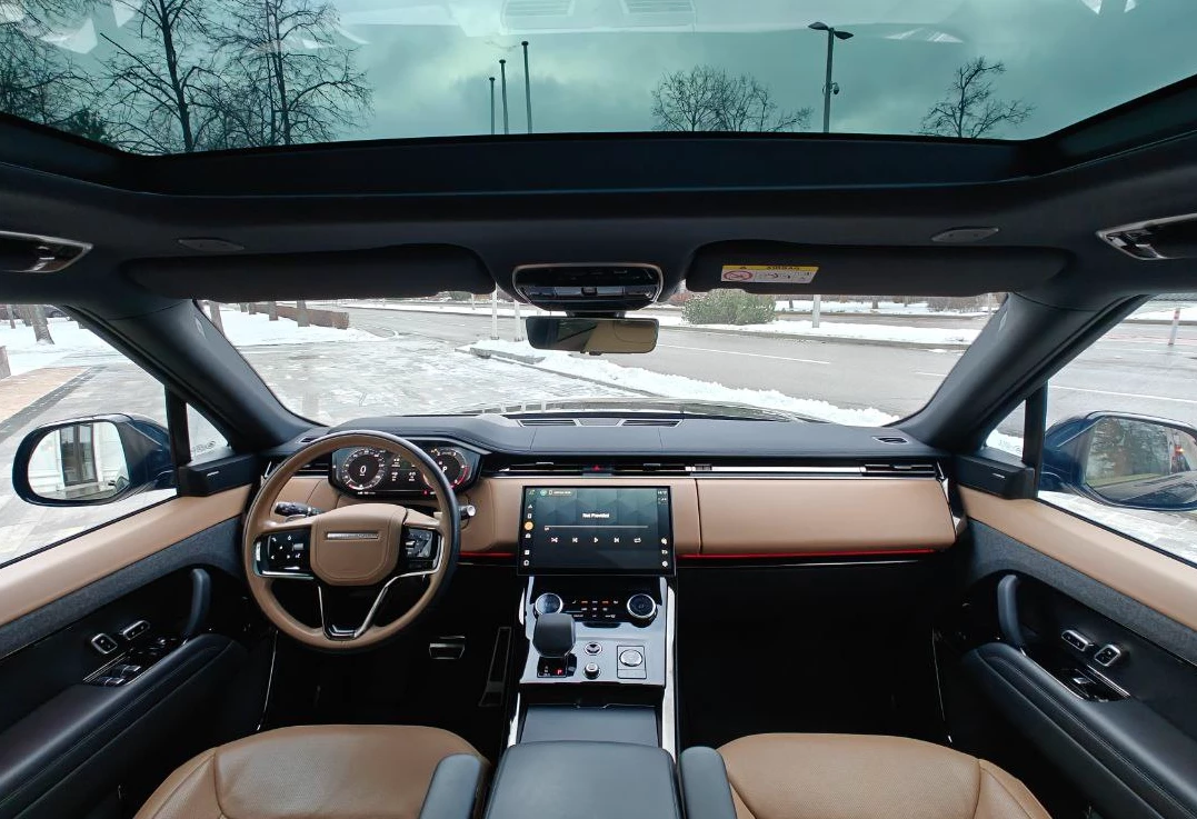 Аренда land-rover range-rover-sport премиум класса 2023 года в городе Москва Киевская от 29700 руб./сутки, полный привод, двигатель: дизель, объем 3 литра, каско (Мультидрайв), ОСАГО (Мультидрайв), без водителя, недорого, вид 5 - RentRide
