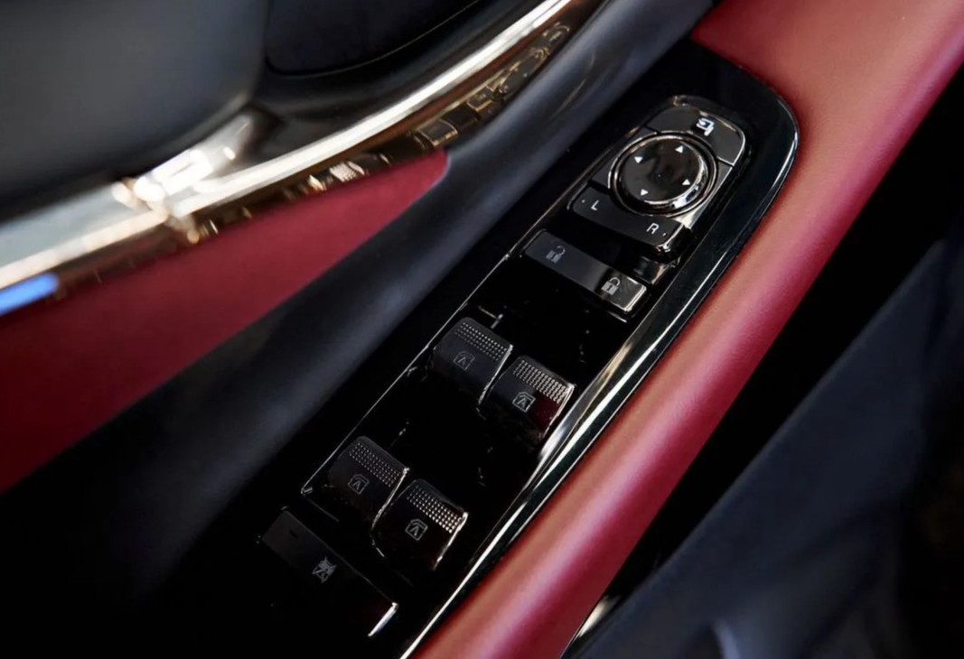 Аренда gac gac 2024 года в городе Москва Щукинская от 8492 руб./сутки, передний привод, двигатель: бензин, объем 2 литра, каско (Мультидрайв), ОСАГО (Мультидрайв), без водителя, недорого, вид 8 - RentRide