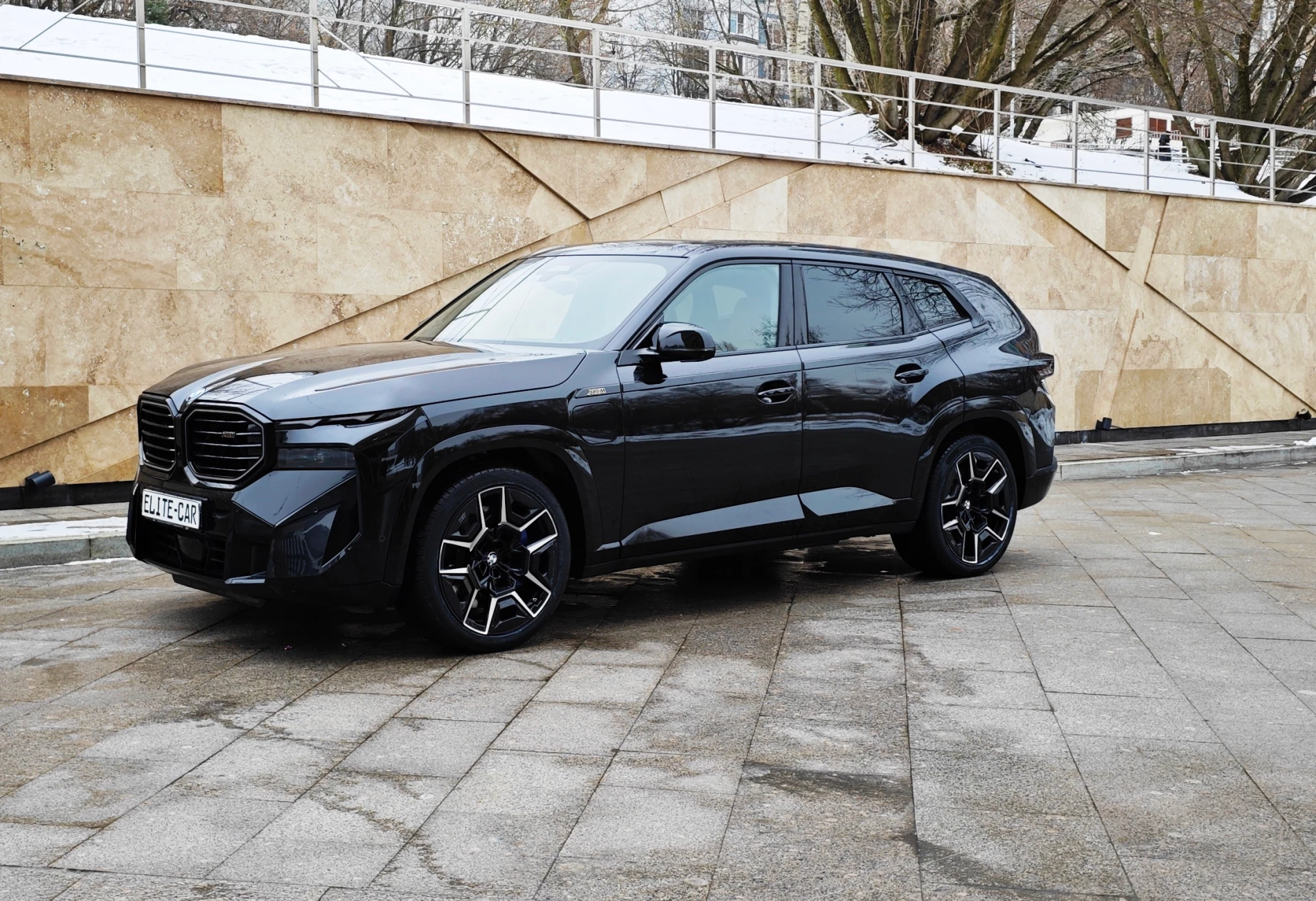 Аренда bmw bmw премиум класса 2024 года в городе Москва Проспект Вернадского от 44000 руб./сутки, полный привод, двигатель: гибрид, объем 4.4 литра, каско (Мультидрайв), ОСАГО (Мультидрайв), без водителя, недорого - RentRide