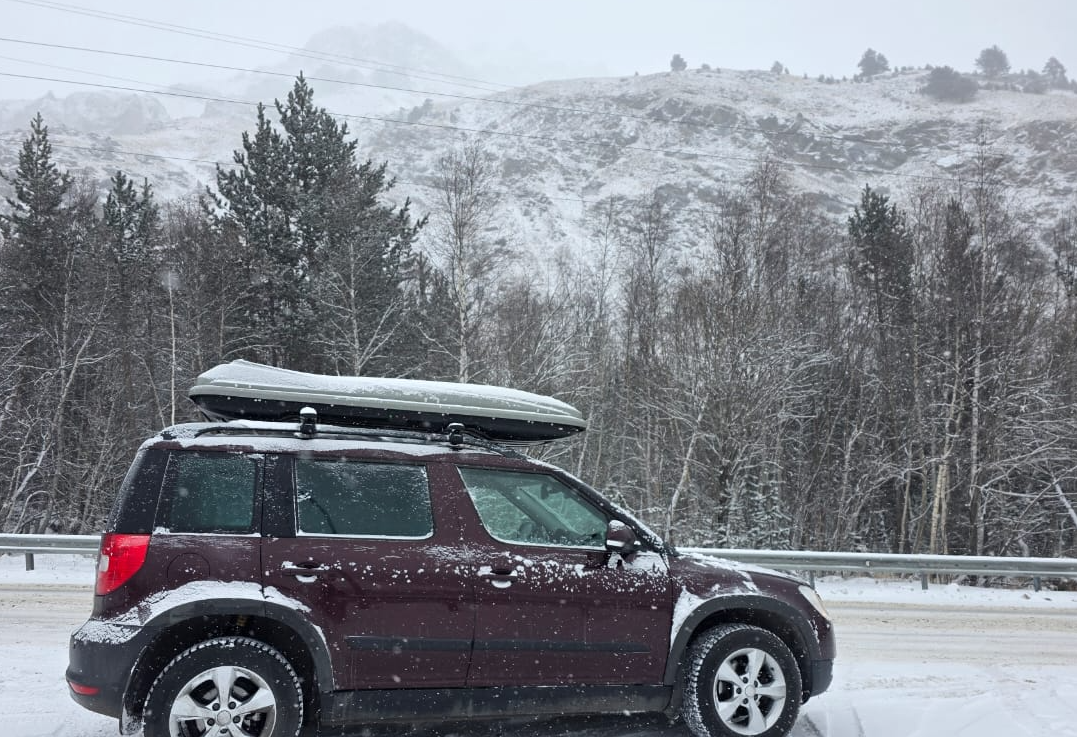 Аренда skoda yeti эконом класса 2012 года в городе Москва Нахимовский проспект от 2000 руб./сутки, передний привод, двигатель: бензин, объем 1.2 литра, каско (Мультидрайв), ОСАГО (Мультидрайв), без водителя, недорого, вид 12 - RentRide