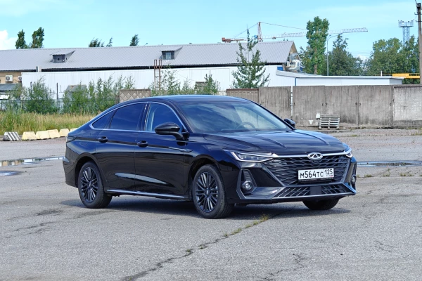 Прокат авто chery arrizo-8 бизнес класса 2023 года в городе Санкт-Петербург Московская от 6222 руб./сутки, передний привод, двигатель: бензин, объем 1.6 литров, каско (Мультидрайв), ОСАГО (Мультидрайв), без водителя, недорого - RentRide