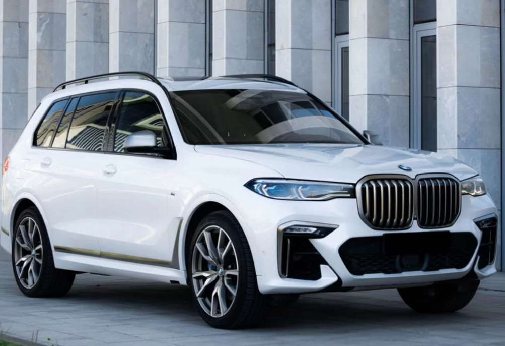 Аренда bmw x7 премиум класса 2019 года в городе Москва от 20000 руб./сутки, полный привод, двигатель: дизель, объем 3 литра, ОСАГО (Впишу в полис), без водителя, недорого - RentRide