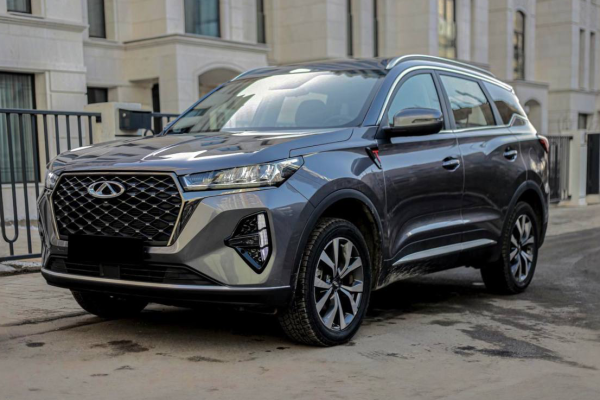 Прокат авто chery tiggo-7-pro-max бизнес класса 2022 года в городе Москва Матвеевское от 5900 руб./сутки, передний привод, двигатель: бензин, объем 1.6 литров, ОСАГО (Мультидрайв), без водителя, недорого - RentRide