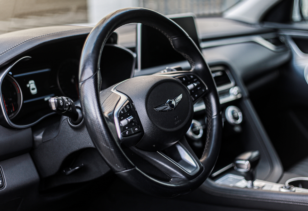 Аренда genesis g70 бизнес класса 2019 года в городе Москва Матвеевское от 6400 руб./сутки, задний привод, двигатель: бензин, объем 2 литра, ОСАГО (Мультидрайв), без водителя, недорого, вид 2 - RentRide