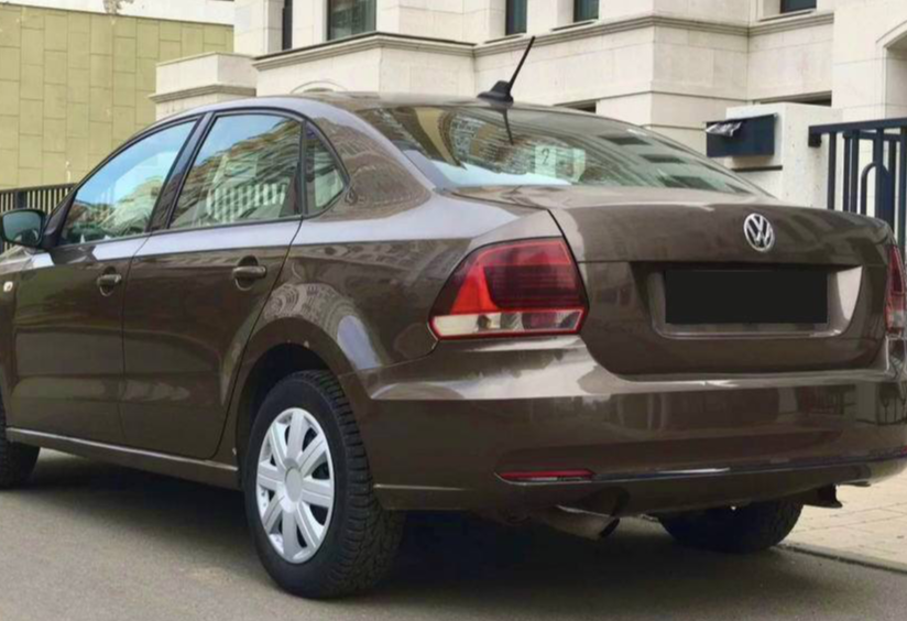 Аренда volkswagen polo эконом класса 2018 года в городе Москва Матвеевское от 2800 руб./сутки, передний привод, двигатель: бензин, объем 1.6 литров, каско (Мультидрайв), ОСАГО (Мультидрайв), без водителя, недорого, вид 3 - RentRide