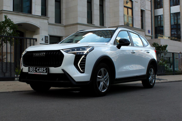 Прокат авто haval jolion 2024 года в городе Москва Матвеевское от 6000 руб./сутки, передний привод, двигатель: бензин, объем 1.5 литров, ОСАГО (Мультидрайв), без водителя, недорого - RentRide