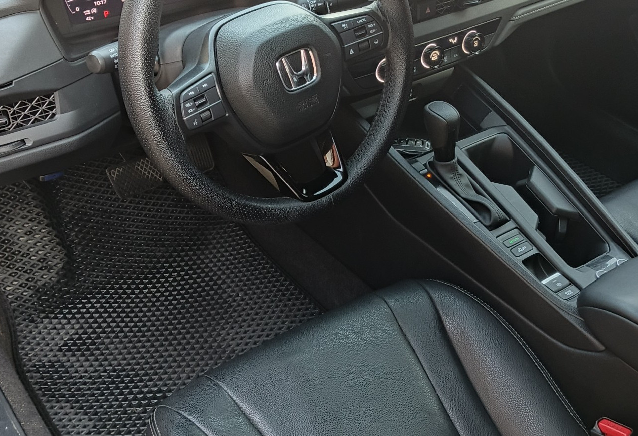 Аренда honda accord стандарт класса 2024 года в городе Москва Волгоградский проспект от 4000 руб./сутки, передний привод, двигатель: бензин, объем 1.5 литров, ОСАГО (Мультидрайв), без водителя, недорого, вид 8 - RentRide