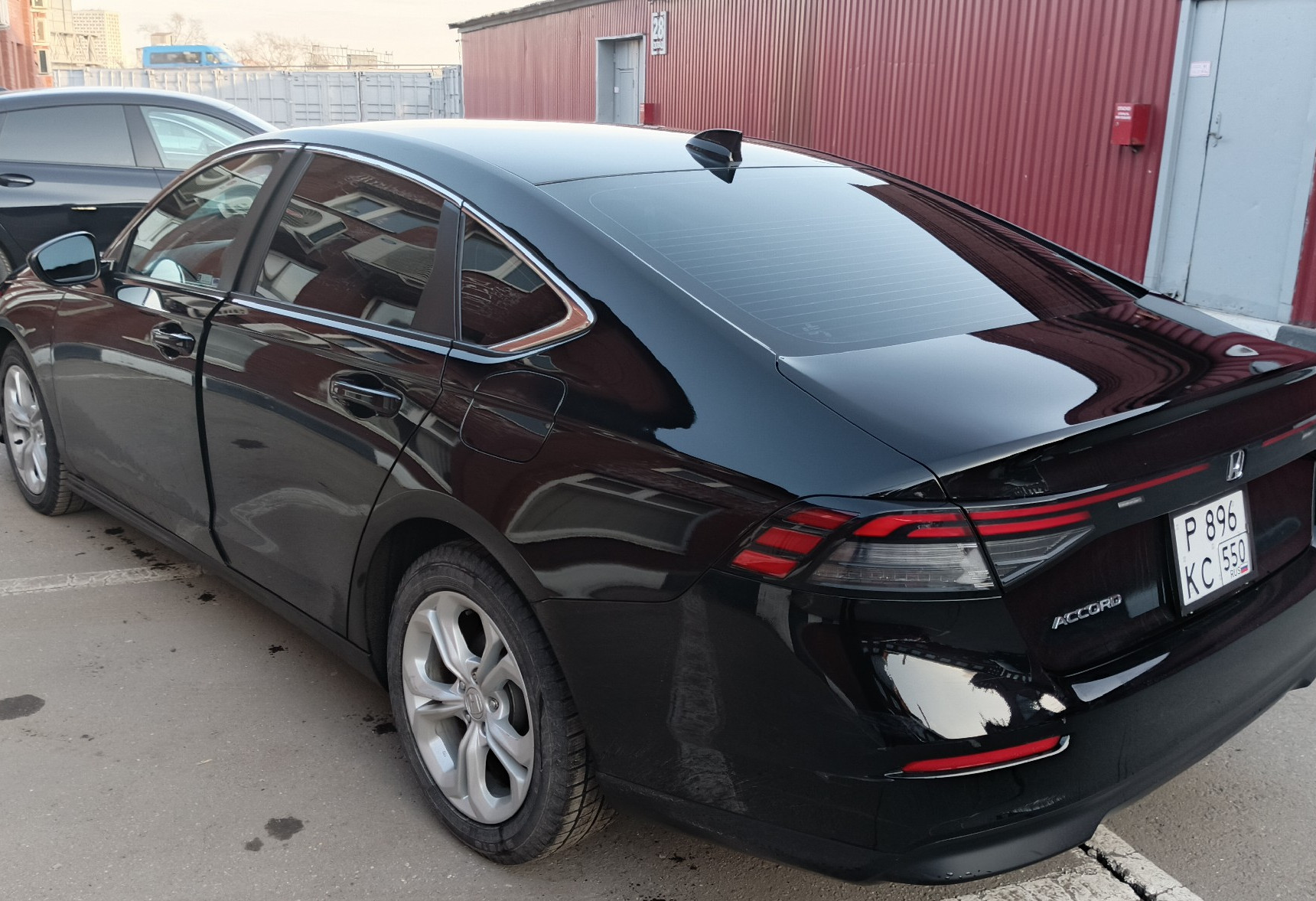 Аренда honda accord стандарт класса 2024 года в городе Москва Волгоградский проспект от 4000 руб./сутки, передний привод, двигатель: бензин, объем 1.5 литров, ОСАГО (Мультидрайв), без водителя, недорого, вид 5 - RentRide