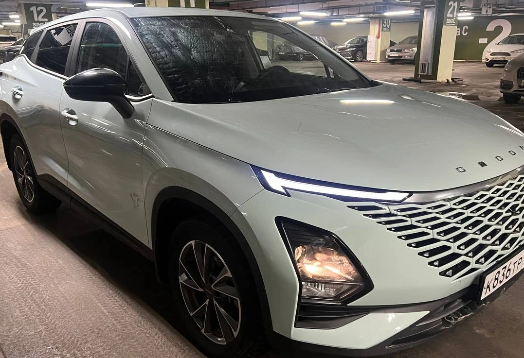 Аренда omoda c5 стандарт класса 2024 года в городе Москва Щукинская от 4784 руб./сутки, передний привод, двигатель: бензин, объем 1.5 литров, каско (Мультидрайв), ОСАГО (Мультидрайв), без водителя, недорого - RentRide