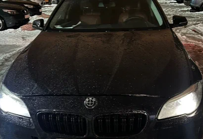 Аренда bmw 5-serii комфорт класса 2013 года в городе Москва от 3400 руб./сутки, задний привод, двигатель: дизель, объем 2 литра, ОСАГО (Впишу в полис), без водителя, недорого, вид 3 - RentRide
