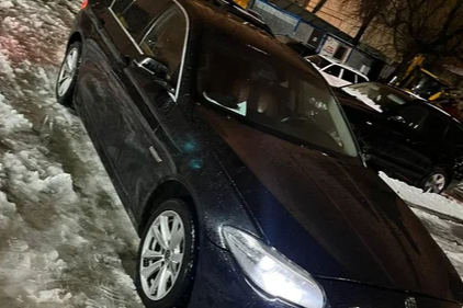 Прокат авто bmw 5-serii комфорт класса 2013 года в городе Санкт-Петербург от 3400 руб./сутки, задний привод, двигатель: дизель, объем 2 литра, ОСАГО (Впишу в полис), без водителя, недорого - RentRide
