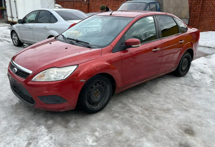 Аренда ford focus эконом класса 2009 года в городе Москва от 1700 руб./сутки, передний привод, двигатель: бензин, объем 1.6 литров, ОСАГО (Впишу в полис), без водителя, недорого - RentRide