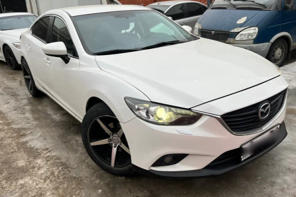 Прокат авто mazda 6 комфорт класса 2013 года в городе Москва от 3000 руб./сутки, передний привод, двигатель: бензин, объем 2.5 литров, ОСАГО (Впишу в полис), без водителя, недорого - RentRide