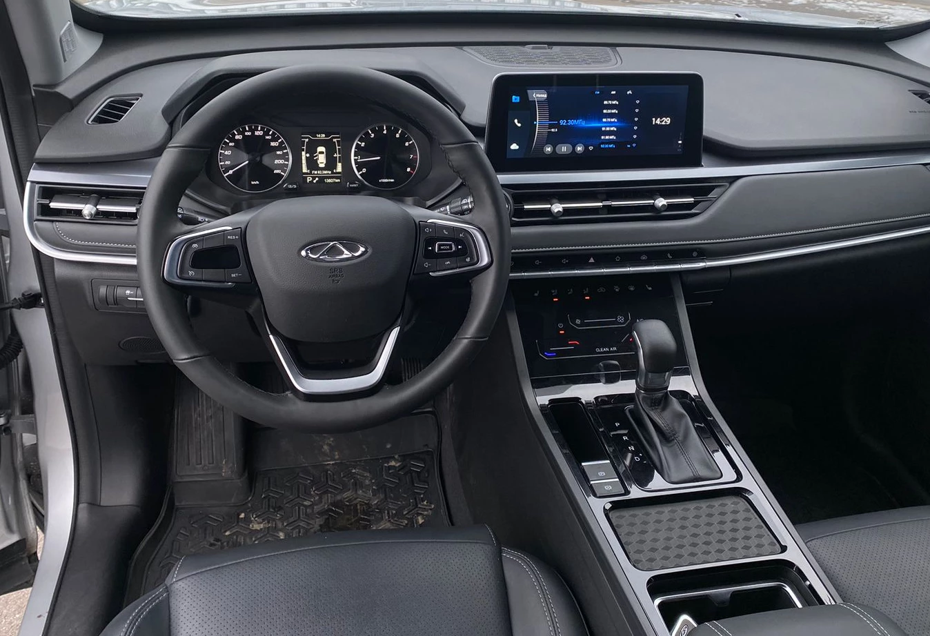 Аренда chery tiggo-4 стандарт класса 2024 года в городе Москва от 3300 руб./сутки, передний привод, двигатель: бензин, объем 1.5 литров, каско (Мультидрайв), ОСАГО (Мультидрайв), без водителя, недорого, вид 5 - RentRide