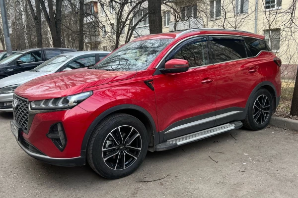 Прокат авто chery tiggo-7-pro-max комфорт класса 2022 года в городе Москва Сколково от 3900 руб./сутки, передний привод, двигатель: бензин, объем 1.5 литров, ОСАГО (Мультидрайв), без водителя, недорого - RentRide
