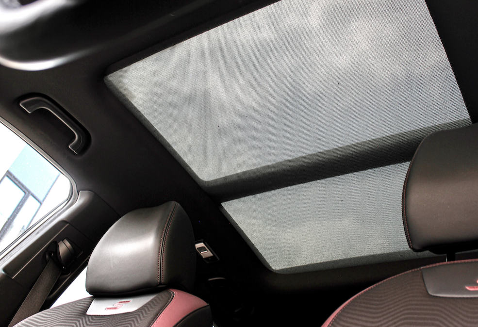 Аренда geely coolray стандарт класса 2023 года в городе Москва Славянский бульвар от 3800 руб./сутки, передний привод, двигатель: бензин, объем 1.5 литров, каско (Мультидрайв), ОСАГО (Мультидрайв), без водителя, недорого, вид 5 - RentRide