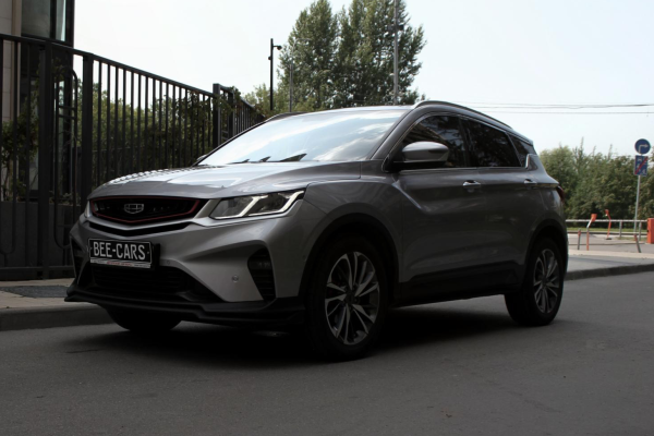 Прокат авто geely coolray комфорт класса 2023 года в городе Москва Славянский бульвар от 6000 руб./сутки, передний привод, двигатель: бензин, объем 1.5 литров, каско (Мультидрайв), ОСАГО (Мультидрайв), без водителя, недорого - RentRide