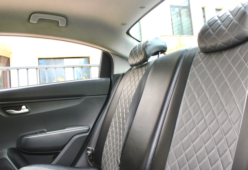 Аренда kia rio эконом класса 2020 года в городе Москва Матвеевское от 2800 руб./сутки, передний привод, двигатель: бензин, объем 1.6 литров, каско (Мультидрайв), ОСАГО (Мультидрайв), без водителя, недорого, вид 5 - RentRide