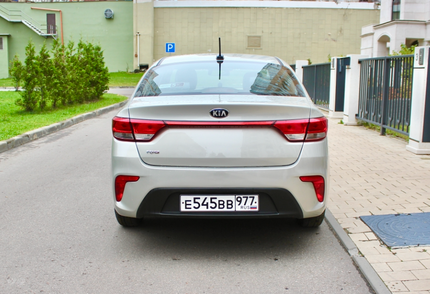 Аренда kia rio эконом класса 2020 года в городе Москва Матвеевское от 2800 руб./сутки, передний привод, двигатель: бензин, объем 1.6 литров, каско (Мультидрайв), ОСАГО (Мультидрайв), без водителя, недорого, вид 8 - RentRide