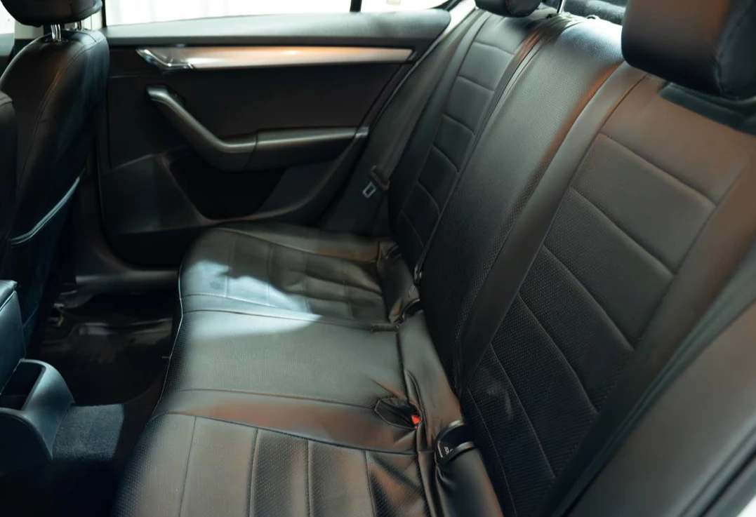 Аренда skoda octavia эконом класса 2019 года в городе Москва Ольховая от 1900 руб./сутки, передний привод, двигатель: бензин, объем 1.6 литров, ОСАГО (Мультидрайв), без водителя, недорого, вид 8 - RentRide