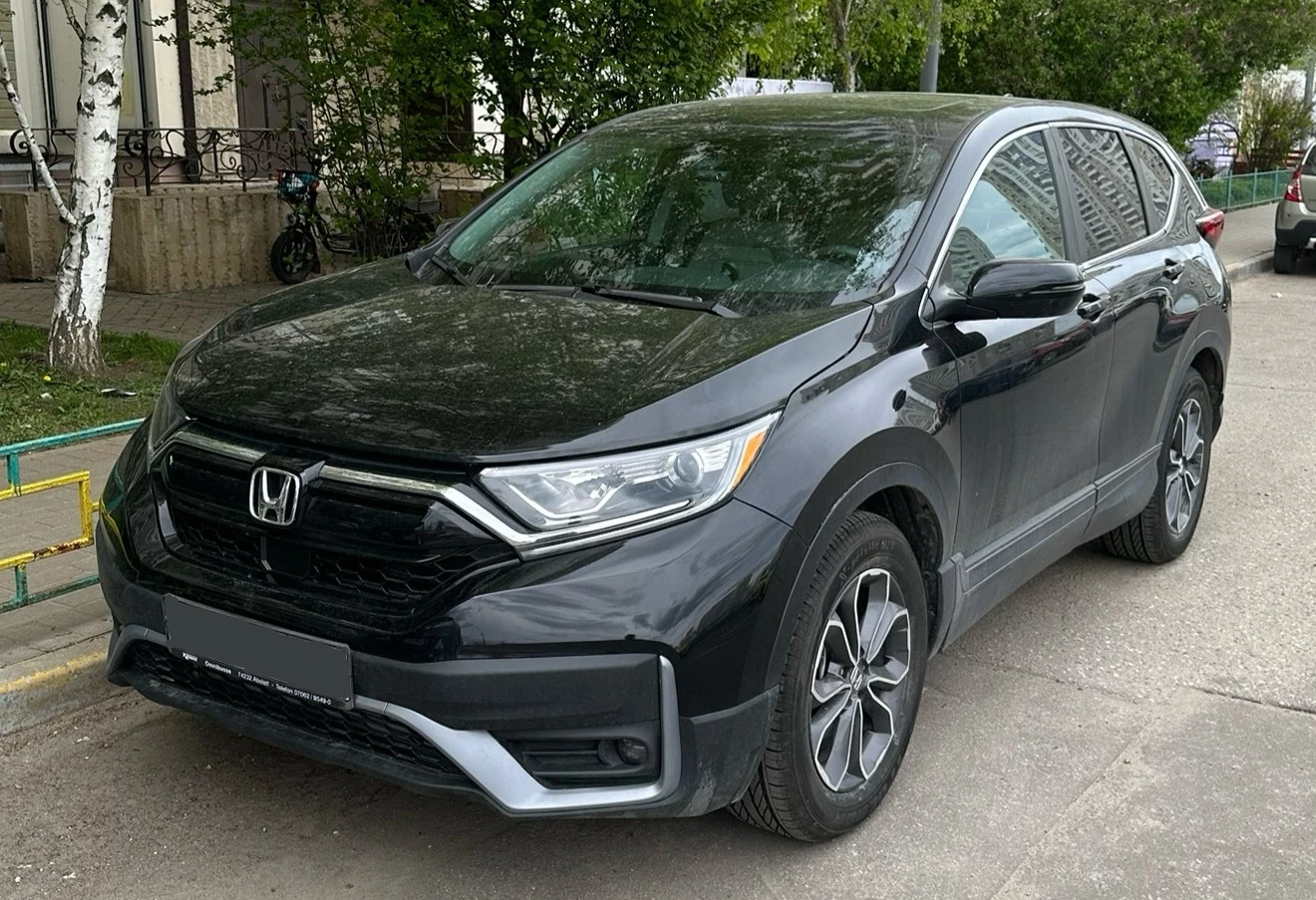 Аренда honda cr-v стандарт класса 2020 года в городе Москва от 3600 руб./сутки, полный привод, двигатель: бензин, объем 1.5 литров, ОСАГО (Впишу в полис), без водителя, недорого - RentRide