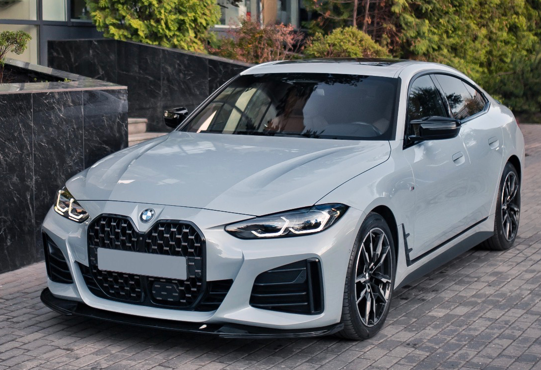 Аренда bmw 4-serii бизнес класса 2021 года в городе Москва Павелецкая от 14000 руб./сутки, полный привод, двигатель: бензин, объем 3 литра, каско (Мультидрайв), ОСАГО (Мультидрайв), без водителя, недорого, вид 2 - RentRide