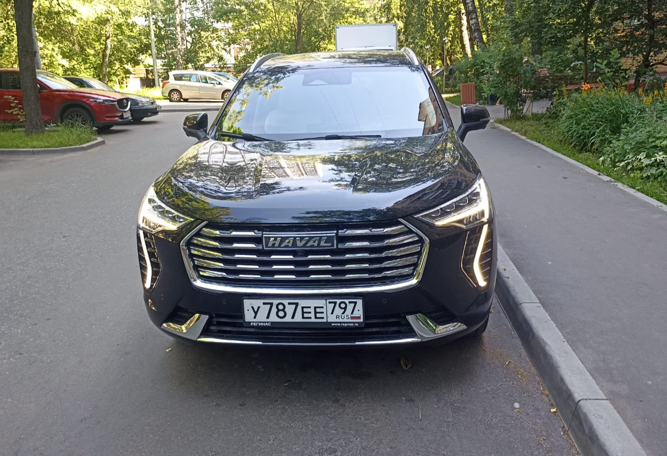 Аренда haval jolion стандарт класса 2023 года в городе Москва Новые Черемушки от 2905 руб./сутки, полный привод, двигатель: бензин, объем 1.5 литров, ОСАГО (Мультидрайв), без водителя, недорого - RentRide