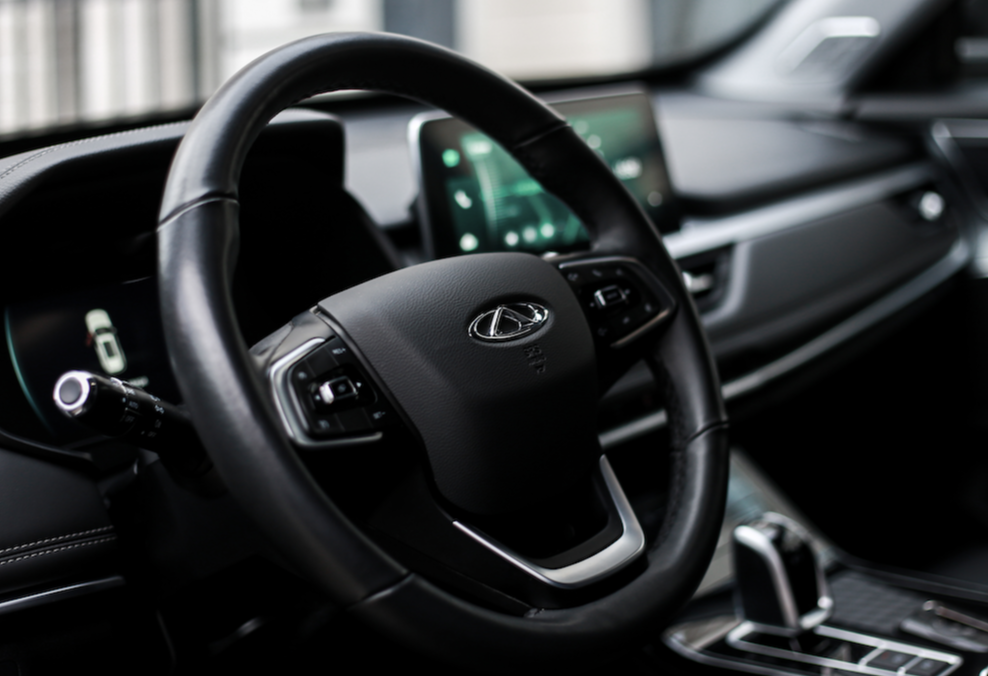 Аренда chery tiggo-7-pro бизнес класса 2022 года в городе Москва Матвеевское от 5900 руб./сутки, передний привод, двигатель: бензин, объем 1.5 литров, каско (Мультидрайв), ОСАГО (Мультидрайв), без водителя, недорого, вид 2 - RentRide