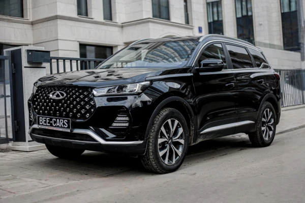 Прокат авто chery tiggo-7-pro бизнес класса 2022 года в городе Москва Матвеевское от 5900 руб./сутки, передний привод, двигатель: бензин, объем 1.5 литров, каско (Мультидрайв), ОСАГО (Мультидрайв), без водителя, недорого - RentRide