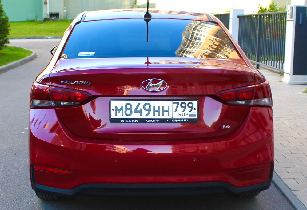 Аренда hyundai solaris эконом класса 2017 года в городе Москва Славянский бульвар от 2800 руб./сутки, передний привод, двигатель: бензин, объем 1.6 литров, без водителя, недорого, вид 8 - RentRide