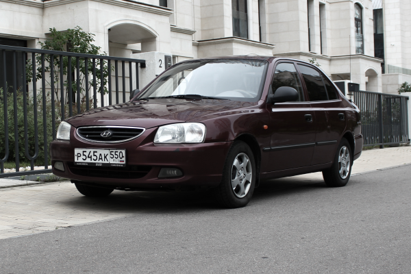 Прокат авто hyundai accent эконом класса 2011 года в городе Москва Славянский бульвар от 2800 руб./сутки, передний привод, двигатель: бензин, объем 1.5 литров, ОСАГО (Мультидрайв), без водителя, недорого - RentRide