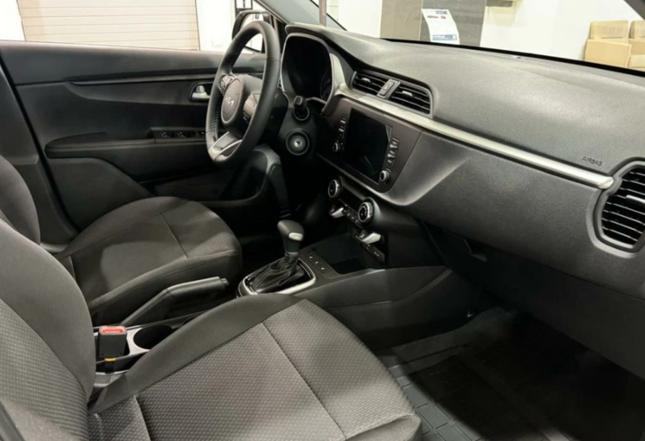 Аренда solaris krs эконом класса 2025 года в городе Москва Щукинская от 2992 руб./сутки, передний привод, двигатель: бензин, объем 1.6 литров, каско (Мультидрайв), ОСАГО (Мультидрайв), без водителя, недорого, вид 8 - RentRide