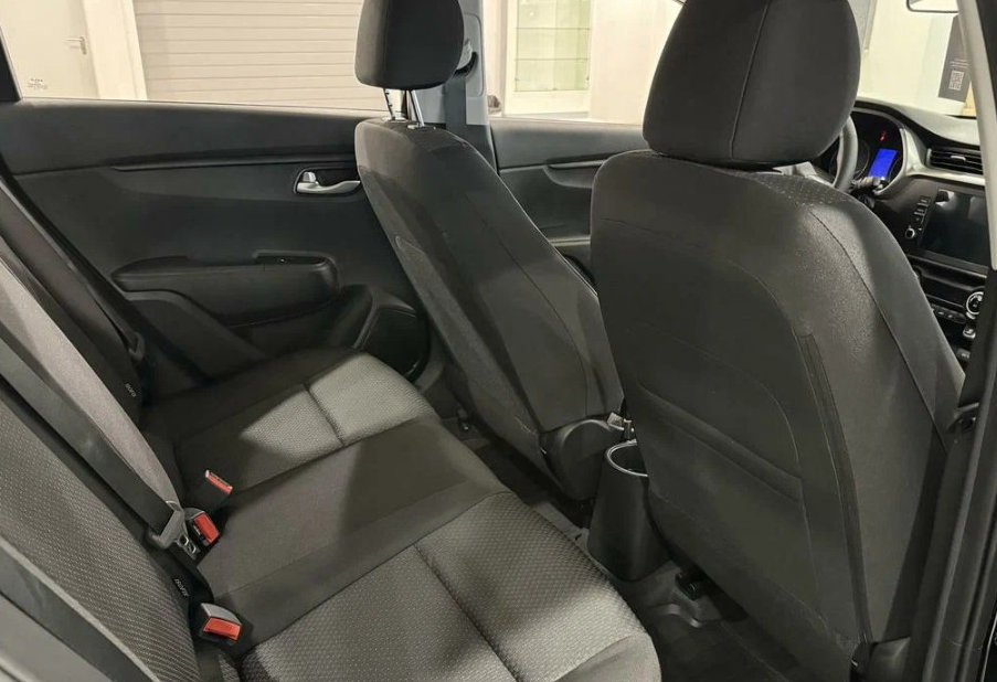 Аренда solaris krs эконом класса 2025 года в городе Москва Щукинская от 2992 руб./сутки, передний привод, двигатель: бензин, объем 1.6 литров, каско (Мультидрайв), ОСАГО (Мультидрайв), без водителя, недорого, вид 9 - RentRide