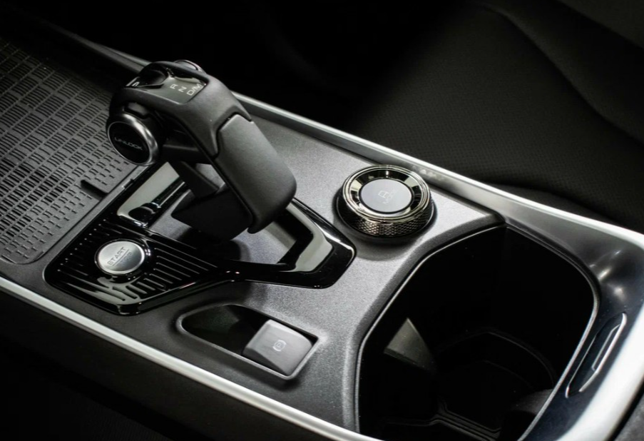 Аренда haval haval бизнес класса 2024 года в городе Москва Щукинская от 5192 руб./сутки, полный привод, двигатель: бензин, объем 1.5 литров, каско (Мультидрайв), ОСАГО (Мультидрайв), без водителя, недорого, вид 15 - RentRide