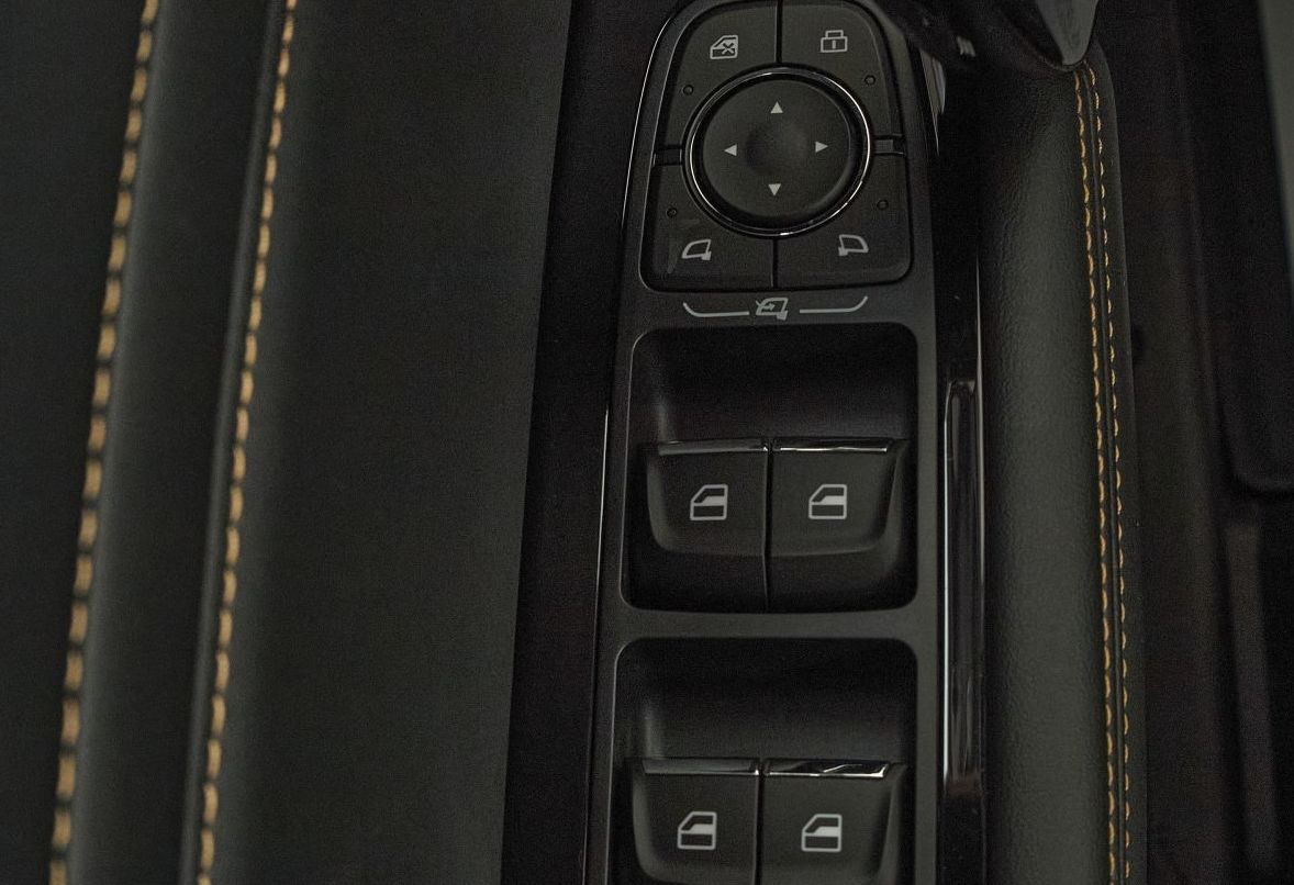 Аренда haval dargo стандарт класса 2024 года в городе Москва Щукинская от 4552 руб./сутки, полный привод, двигатель: бензин, объем 2 литра, каско (Мультидрайв), ОСАГО (Мультидрайв), без водителя, недорого, вид 11 - RentRide